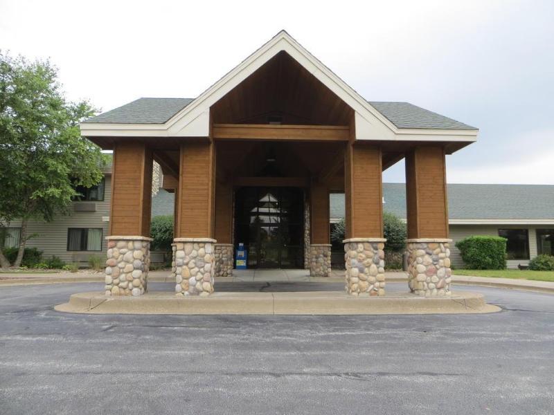Super 8 Davenport Hotel Екстериор снимка