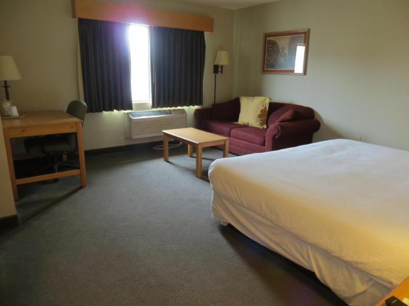 Super 8 Davenport Hotel Екстериор снимка